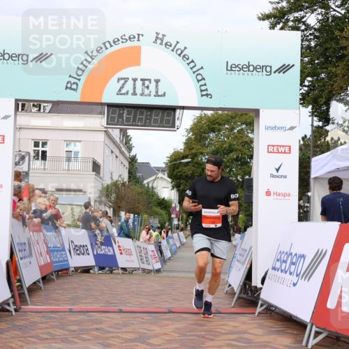 31.08.2025 - 21. Blankeneser Heldenlauf Strokosch-Dieckow http://msf.ph/oto/8642341 31.08.2025 09:37:03 Ziel 1126 meine-sportfotos.de