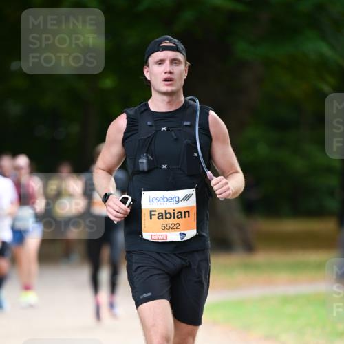 31.08.2025 - 21. Blankeneser Heldenlauf Dr. Thomas Lammeyer http://msf.ph/oto/8642349 31.08.2025 11:06:29 Laufen 5522 meine-sportfotos.de