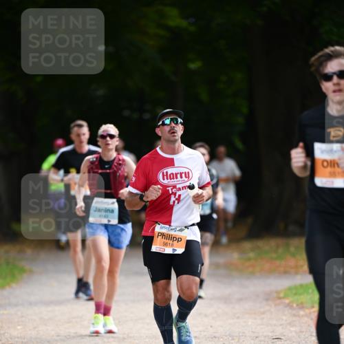 31.08.2025 - 21. Blankeneser Heldenlauf Dr. Thomas Lammeyer http://msf.ph/oto/8642367 31.08.2025 11:06:32 Laufen 4145, 1688, 5618, 1610 meine-sportfotos.de