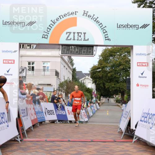 31.08.2025 - 21. Blankeneser Heldenlauf Strokosch-Dieckow http://msf.ph/oto/8642394 31.08.2025 09:36:31 Ziel 1082 meine-sportfotos.de