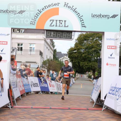 31.08.2025 - 21. Blankeneser Heldenlauf Strokosch-Dieckow http://msf.ph/oto/8642422 31.08.2025 09:35:58 Ziel 1160 meine-sportfotos.de