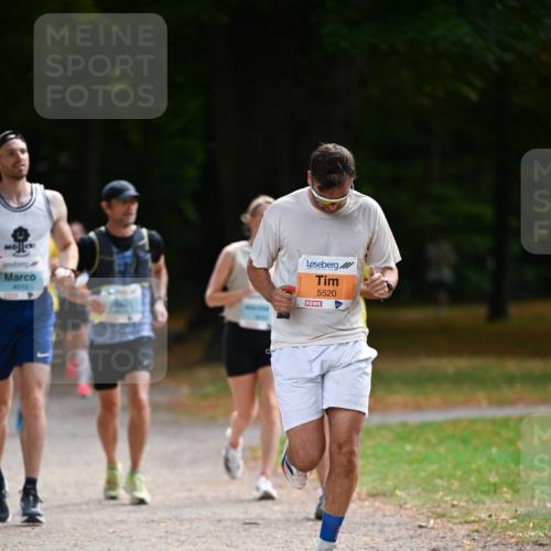 31.08.2025 - 21. Blankeneser Heldenlauf Dr. Thomas Lammeyer http://msf.ph/oto/8642425 31.08.2025 11:06:42 Laufen 4010, 5520 meine-sportfotos.de