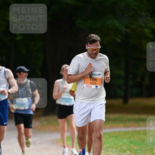 31.08.2025 - 21. Blankeneser Heldenlauf Dr. Thomas Lammeyer http://msf.ph/oto/8642430 31.08.2025 11:06:42 Laufen 5520 meine-sportfotos.de