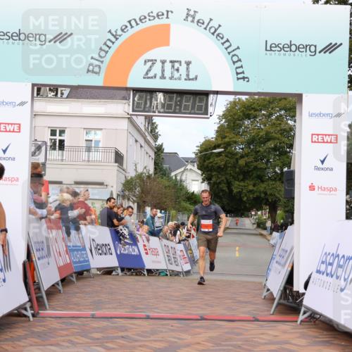 31.08.2025 - 21. Blankeneser Heldenlauf Strokosch-Dieckow http://msf.ph/oto/8642432 31.08.2025 09:35:57 Ziel 1160 meine-sportfotos.de