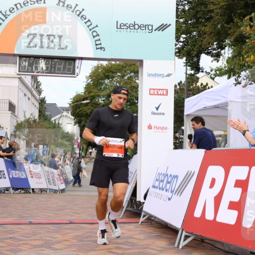 31.08.2025 - 21. Blankeneser Heldenlauf Strokosch-Dieckow http://msf.ph/oto/8642442 31.08.2025 09:34:44 Ziel 1075 meine-sportfotos.de