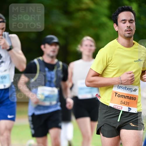 31.08.2025 - 21. Blankeneser Heldenlauf Dr. Thomas Lammeyer http://msf.ph/oto/8642450 31.08.2025 11:06:45 Laufen 5431 meine-sportfotos.de