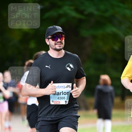 31.08.2025 - 21. Blankeneser Heldenlauf Dr. Thomas Lammeyer http://msf.ph/oto/8642473 31.08.2025 11:06:50 Laufen 4388 meine-sportfotos.de