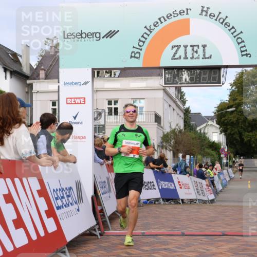 31.08.2025 - 21. Blankeneser Heldenlauf Strokosch-Dieckow http://msf.ph/oto/8642484 31.08.2025 09:34:31 Ziel 1162 meine-sportfotos.de