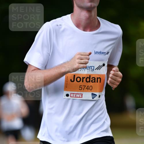 31.08.2025 - 21. Blankeneser Heldenlauf Dr. Thomas Lammeyer http://msf.ph/oto/8642534 31.08.2025 11:07:07 Laufen 5740 meine-sportfotos.de