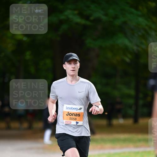 31.08.2025 - 21. Blankeneser Heldenlauf Dr. Thomas Lammeyer http://msf.ph/oto/8642569 31.08.2025 11:07:11 Laufen 5058 meine-sportfotos.de