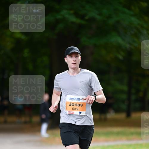 31.08.2025 - 21. Blankeneser Heldenlauf Dr. Thomas Lammeyer http://msf.ph/oto/8642571 31.08.2025 11:07:11 Laufen 5058 meine-sportfotos.de