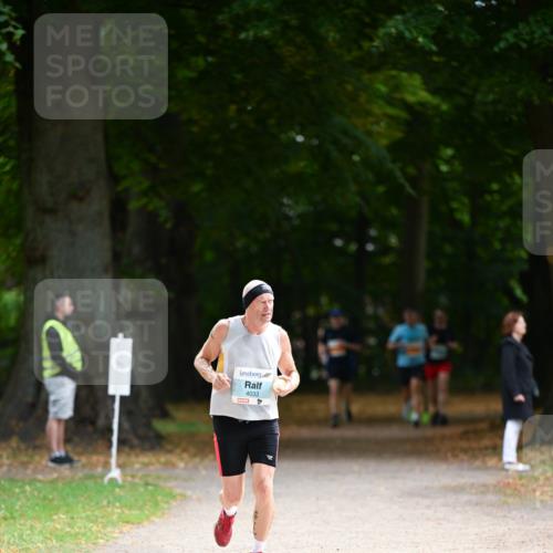 31.08.2025 - 21. Blankeneser Heldenlauf Dr. Thomas Lammeyer http://msf.ph/oto/8642576 31.08.2025 11:07:13 Laufen 4033 meine-sportfotos.de