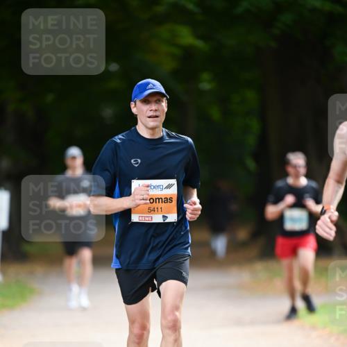 31.08.2025 - 21. Blankeneser Heldenlauf Dr. Thomas Lammeyer http://msf.ph/oto/8642635 31.08.2025 11:07:30 Laufen 5411 meine-sportfotos.de