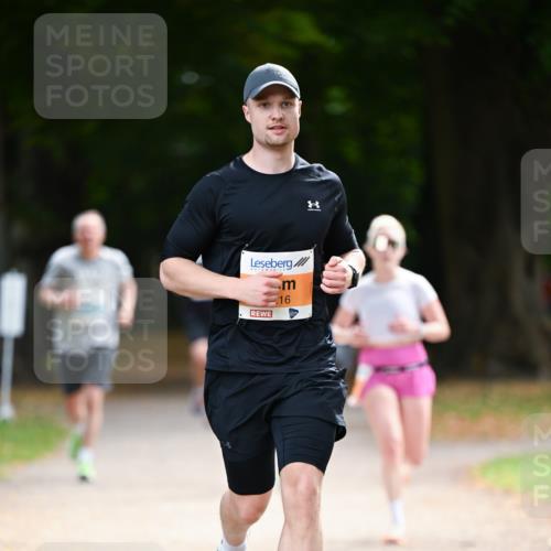 31.08.2025 - 21. Blankeneser Heldenlauf Dr. Thomas Lammeyer http://msf.ph/oto/8642674 31.08.2025 11:07:36 Laufen 16 meine-sportfotos.de