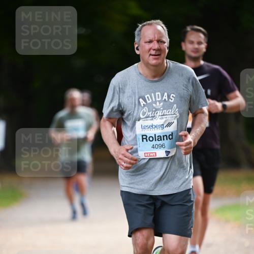 31.08.2025 - 21. Blankeneser Heldenlauf Dr. Thomas Lammeyer http://msf.ph/oto/8642729 31.08.2025 11:07:43 Laufen 3, 4096 meine-sportfotos.de