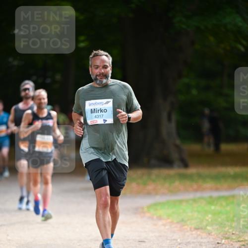 31.08.2025 - 21. Blankeneser Heldenlauf Dr. Thomas Lammeyer http://msf.ph/oto/8642733 31.08.2025 11:07:46 Laufen 4317 meine-sportfotos.de