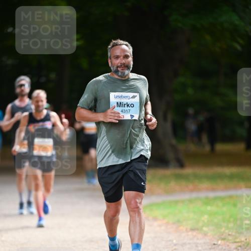 31.08.2025 - 21. Blankeneser Heldenlauf Dr. Thomas Lammeyer http://msf.ph/oto/8642737 31.08.2025 11:07:46 Laufen 4317 meine-sportfotos.de
