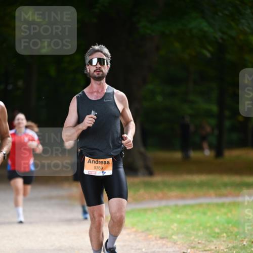 31.08.2025 - 21. Blankeneser Heldenlauf Dr. Thomas Lammeyer http://msf.ph/oto/8642764 31.08.2025 11:07:50 Laufen 5769 meine-sportfotos.de