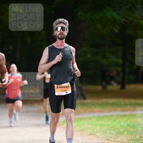 31.08.2025 - 21. Blankeneser Heldenlauf Dr. Thomas Lammeyer http://msf.ph/oto/8642765 31.08.2025 11:07:50 Laufen 5769 meine-sportfotos.de