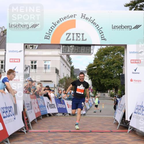 31.08.2025 - 21. Blankeneser Heldenlauf Strokosch-Dieckow http://msf.ph/oto/8642811 31.08.2025 09:32:10 Ziel 1039 meine-sportfotos.de