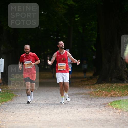 31.08.2025 - 21. Blankeneser Heldenlauf Dr. Thomas Lammeyer http://msf.ph/oto/8642830 31.08.2025 11:07:59 Laufen 5720, 5721 meine-sportfotos.de