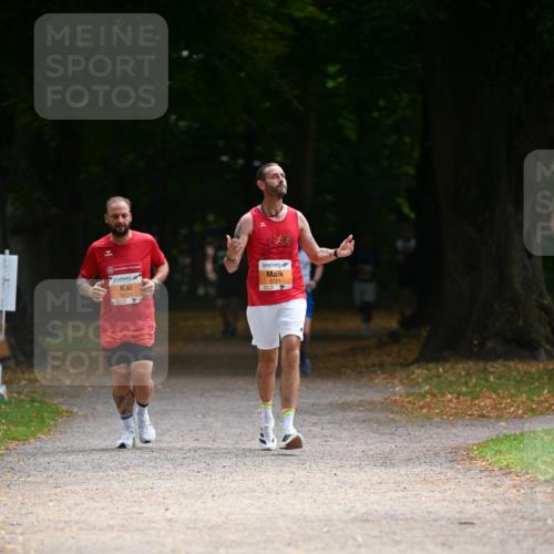31.08.2025 - 21. Blankeneser Heldenlauf Dr. Thomas Lammeyer http://msf.ph/oto/8642832 31.08.2025 11:07:59 Laufen 5720, 5721 meine-sportfotos.de