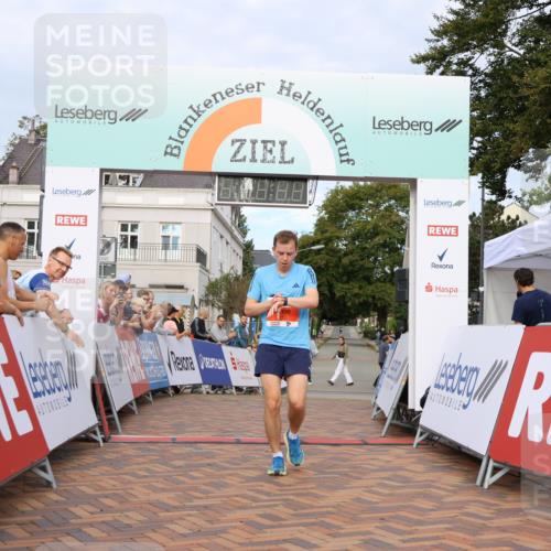 31.08.2025 - 21. Blankeneser Heldenlauf Strokosch-Dieckow http://msf.ph/oto/8642841 31.08.2025 09:31:38 Ziel 1155 meine-sportfotos.de