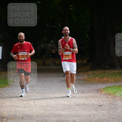 31.08.2025 - 21. Blankeneser Heldenlauf Dr. Thomas Lammeyer http://msf.ph/oto/8642845 31.08.2025 11:08:00 Laufen 5720, 5721 meine-sportfotos.de