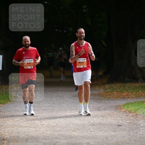 31.08.2025 - 21. Blankeneser Heldenlauf Dr. Thomas Lammeyer http://msf.ph/oto/8642846 31.08.2025 11:08:00 Laufen 5720, 5721 meine-sportfotos.de