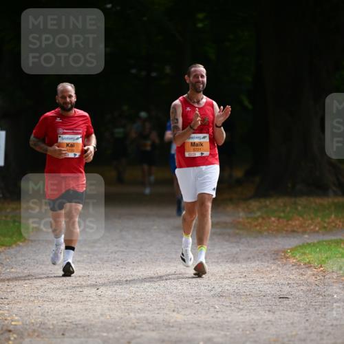 31.08.2025 - 21. Blankeneser Heldenlauf Dr. Thomas Lammeyer http://msf.ph/oto/8642848 31.08.2025 11:08:00 Laufen 5720, 5721 meine-sportfotos.de