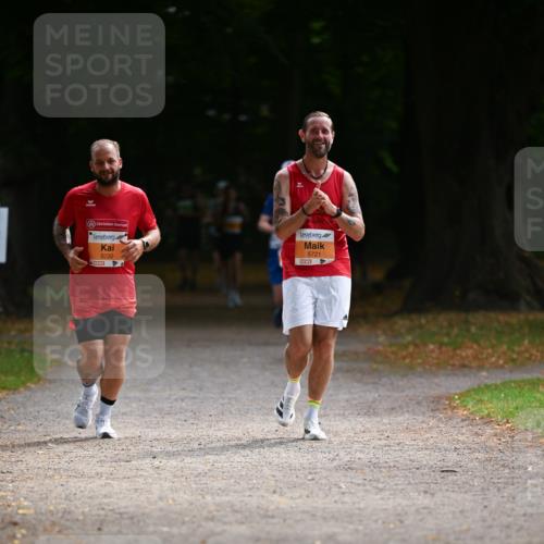 31.08.2025 - 21. Blankeneser Heldenlauf Dr. Thomas Lammeyer http://msf.ph/oto/8642849 31.08.2025 11:08:01 Laufen 5720, 5721 meine-sportfotos.de