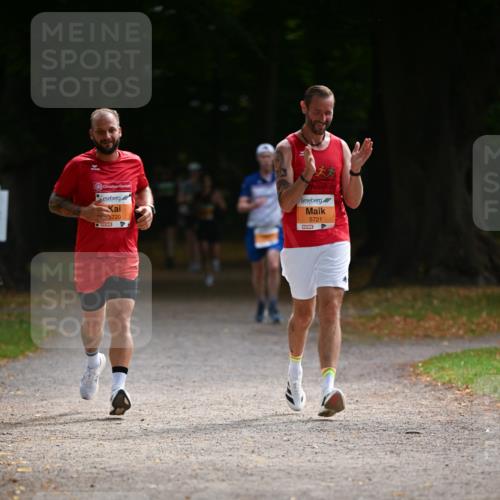 31.08.2025 - 21. Blankeneser Heldenlauf Dr. Thomas Lammeyer http://msf.ph/oto/8642855 31.08.2025 11:08:01 Laufen 5720, 5721 meine-sportfotos.de