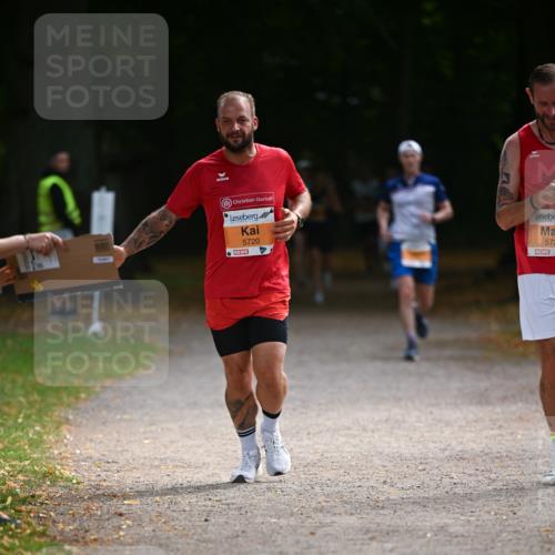 31.08.2025 - 21. Blankeneser Heldenlauf Dr. Thomas Lammeyer http://msf.ph/oto/8642863 31.08.2025 11:08:02 Laufen 5720, 572 meine-sportfotos.de