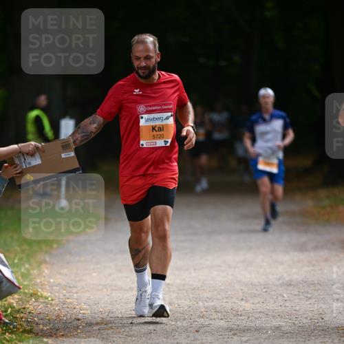 31.08.2025 - 21. Blankeneser Heldenlauf Dr. Thomas Lammeyer http://msf.ph/oto/8642871 31.08.2025 11:08:03 Laufen 5720 meine-sportfotos.de