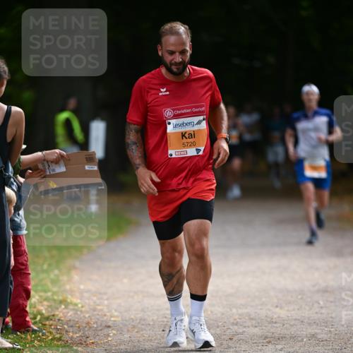 31.08.2025 - 21. Blankeneser Heldenlauf Dr. Thomas Lammeyer http://msf.ph/oto/8642876 31.08.2025 11:08:04 Laufen 5720 meine-sportfotos.de