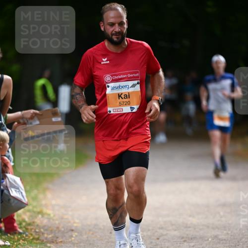 31.08.2025 - 21. Blankeneser Heldenlauf Dr. Thomas Lammeyer http://msf.ph/oto/8642884 31.08.2025 11:08:04 Laufen 5720 meine-sportfotos.de