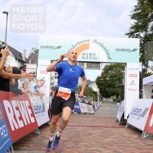 31.08.2025 - 21. Blankeneser Heldenlauf Strokosch-Dieckow http://msf.ph/oto/8642913 31.08.2025 09:31:19 Ziel 1090 meine-sportfotos.de