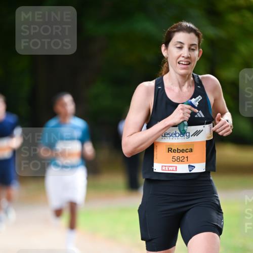 31.08.2025 - 21. Blankeneser Heldenlauf Dr. Thomas Lammeyer http://msf.ph/oto/8642927 31.08.2025 11:08:16 Laufen 5821 meine-sportfotos.de