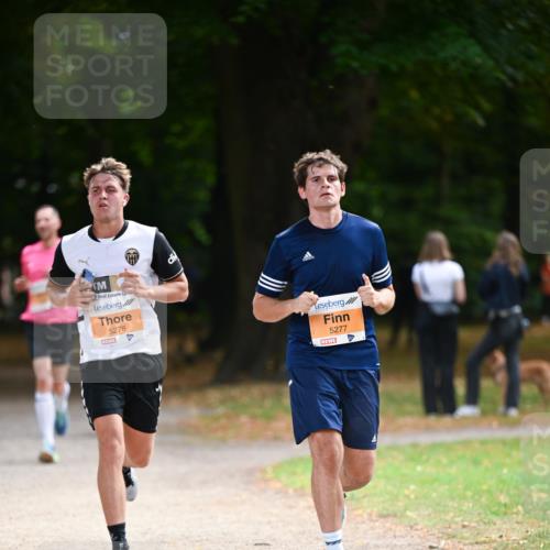 31.08.2025 - 21. Blankeneser Heldenlauf Dr. Thomas Lammeyer http://msf.ph/oto/8642944 31.08.2025 11:08:18 Laufen 5278, 5277 meine-sportfotos.de