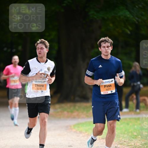 31.08.2025 - 21. Blankeneser Heldenlauf Dr. Thomas Lammeyer http://msf.ph/oto/8642949 31.08.2025 11:08:19 Laufen 5278, 5277 meine-sportfotos.de