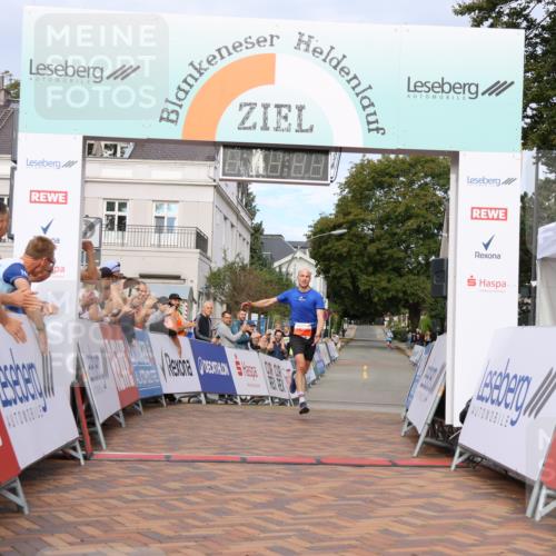 31.08.2025 - 21. Blankeneser Heldenlauf Strokosch-Dieckow http://msf.ph/oto/8642972 31.08.2025 09:31:17 Ziel 1090 meine-sportfotos.de