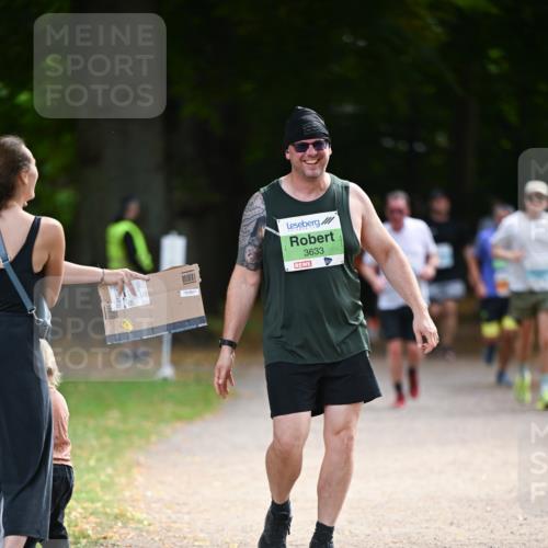 31.08.2025 - 21. Blankeneser Heldenlauf Dr. Thomas Lammeyer http://msf.ph/oto/8643004 31.08.2025 11:08:32 Laufen 3633 meine-sportfotos.de