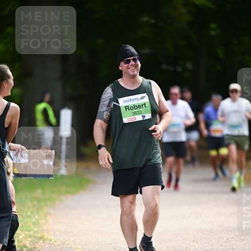 31.08.2025 - 21. Blankeneser Heldenlauf Dr. Thomas Lammeyer http://msf.ph/oto/8643008 31.08.2025 11:08:32 Laufen 3633 meine-sportfotos.de