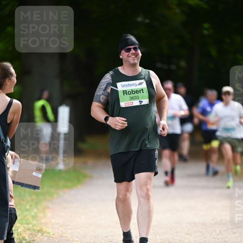31.08.2025 - 21. Blankeneser Heldenlauf Dr. Thomas Lammeyer http://msf.ph/oto/8643009 31.08.2025 11:08:32 Laufen 3633 meine-sportfotos.de