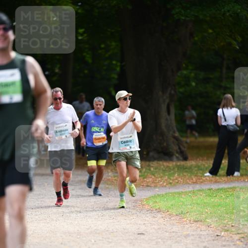 31.08.2025 - 21. Blankeneser Heldenlauf Dr. Thomas Lammeyer http://msf.ph/oto/8643017 31.08.2025 11:08:34 Laufen 4087, 4088 meine-sportfotos.de