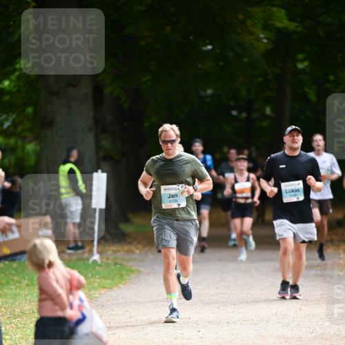 31.08.2025 - 21. Blankeneser Heldenlauf Dr. Thomas Lammeyer http://msf.ph/oto/8643022 31.08.2025 11:08:39 Laufen 4176, 4148 meine-sportfotos.de