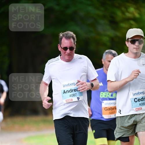 31.08.2025 - 21. Blankeneser Heldenlauf Dr. Thomas Lammeyer http://msf.ph/oto/8643029 31.08.2025 11:08:40 Laufen 4087, 4088 meine-sportfotos.de
