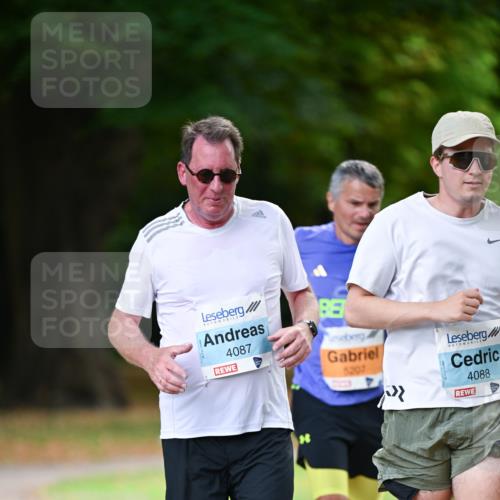 31.08.2025 - 21. Blankeneser Heldenlauf Dr. Thomas Lammeyer http://msf.ph/oto/8643030 31.08.2025 11:08:40 Laufen 4087, 5207, 4088 meine-sportfotos.de
