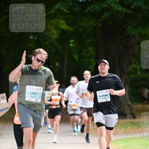 31.08.2025 - 21. Blankeneser Heldenlauf Dr. Thomas Lammeyer http://msf.ph/oto/8643042 31.08.2025 11:08:42 Laufen 4176, 4148 meine-sportfotos.de