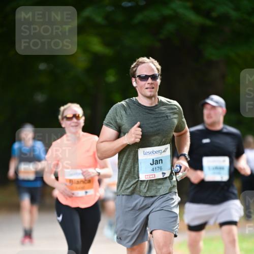 31.08.2025 - 21. Blankeneser Heldenlauf Dr. Thomas Lammeyer http://msf.ph/oto/8643049 31.08.2025 11:08:43 Laufen 4176 meine-sportfotos.de